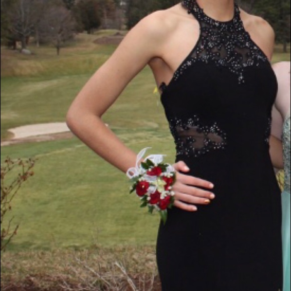 Black prom dress